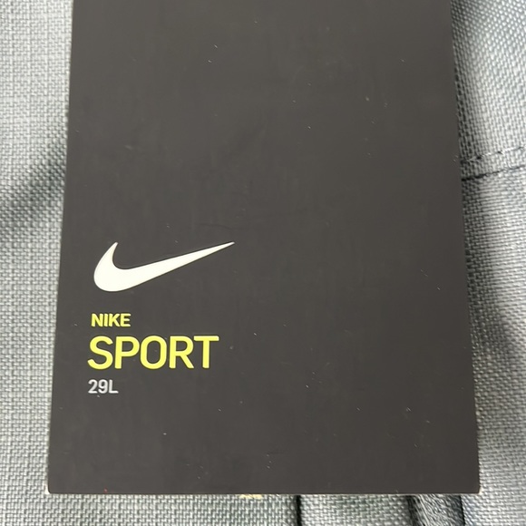 Nike Sport 29L - NEW - Picture 8 of 16